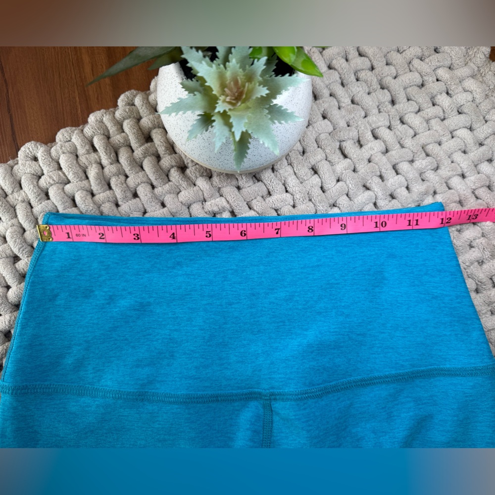 Beyond Yoga | Spacedye Caught in the Midi Leggings in Blue Glow Heather | Medium - Picture 7 of 10